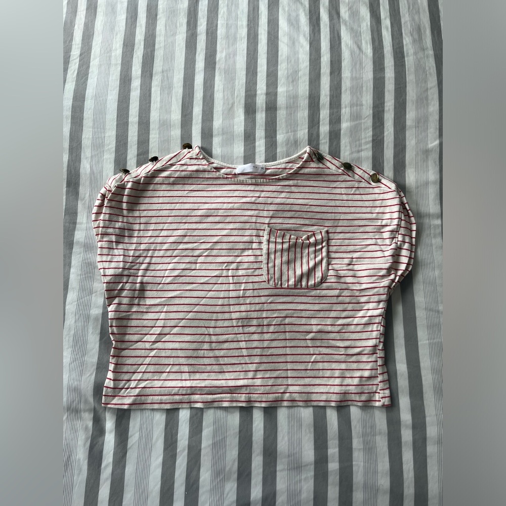 white and red striped t-shirt